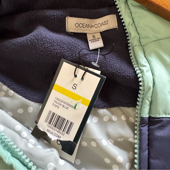 Ocean + Coast Womens Blue Color Block Hooded Puffer Vest NWT - Picture 6 of 6